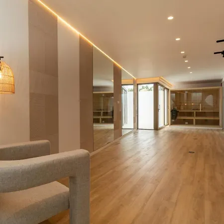 Luxury With Pool & Sauna - 24a Appartement