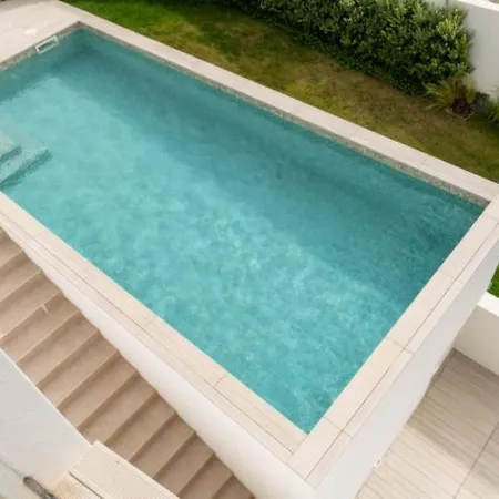 Luxury With Pool & Sauna - 24a לוריניה
